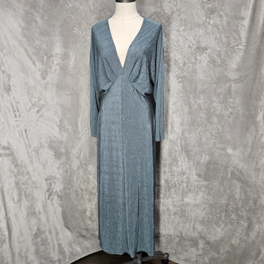 All in Favor Maxi Dress Women M Blue Plisse Deep V Neck Long Sleeve Glam Holiday